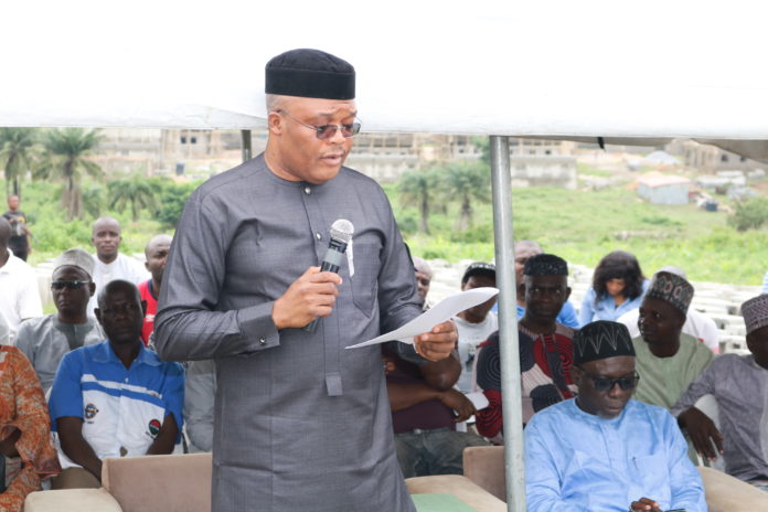 Pre-Project Sensitisation The Representative of the Permanent Secretary, EFO, Mr. Clinton Igwe presenting the Permanent Secretary's speech at the Pre-Project Sensitization programme organized for the residents of Trademore/VoN Estates, Sabon Lugbe, FCT Abuja on the 27th July, 2019