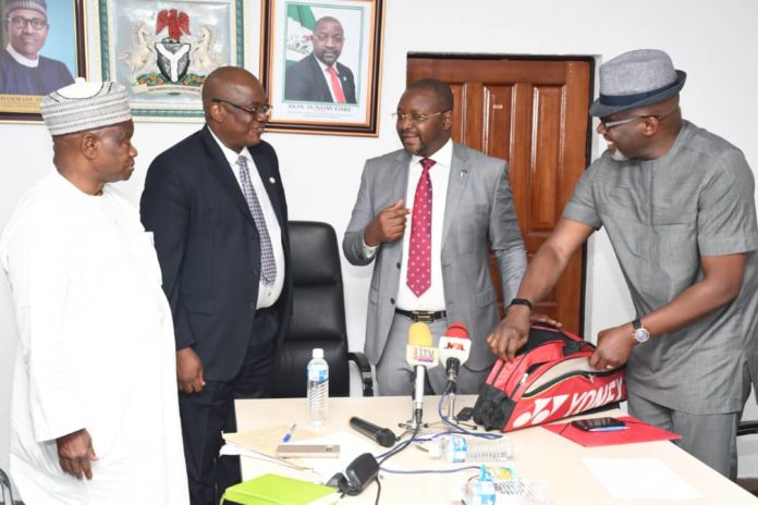 Sunday Dare with other officials