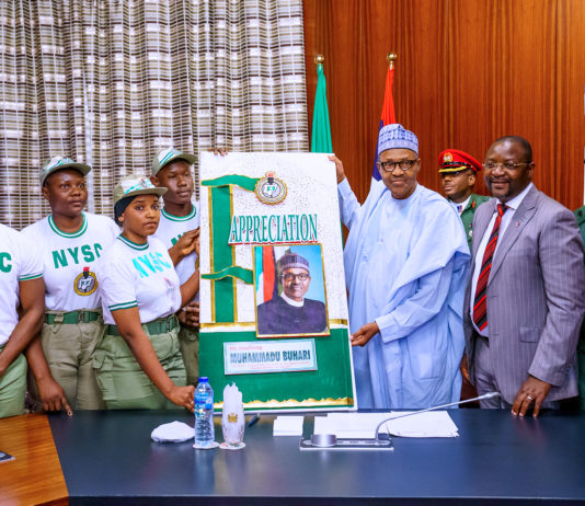 President Buhari meets NYSC