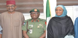 RIGHT, THE HONORABLE MINISTER OF HUMANITARIAN AFFAIRS, DISASTER MANAGEMENT AND SOCIAL DEVELOPMENT, HAJIYA SADIYA UMAR FAROUQ, MIDDLE, COORDINATOR OF OPERATION SAFE CORRIDOR, MAJ. GEN. BAMIDELE SHAFA (REPRESENTING THE CHIEF OF DEFFENCE STAFF) LEFT, THE PERMANENT SECRETARY OF THE MINISTRY, TIJJANI UMAR.