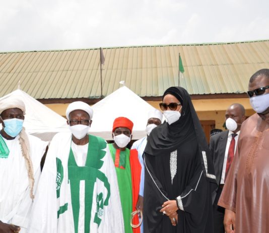 (2nd right) The Honourable Minister of Humanitarian Affairs, Disaster Management and Social Development, Sadiya Umar Farouq, (1st right) Special Adviser to the Minister on Disabilities, Attah Danjuma Abdullmalik, (2nd left) The Chief of Karmajiji Disabled Community, Alhaji Suleiman Muhammad Katsina