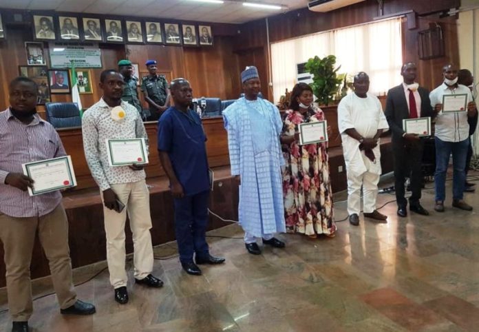 HONOURABLE ATTORNEY-GENERAL OF THE FEDERATION AND MINISTER OF JUSTICE (HAGF), ABUBAKAR MALAMI, SAN IN A GROUP PHOTOGRAPH WITH NEWLY ELECTED EXECUTIVE MEMBERS OF NATIONAL ASSOCIATION OF JUDICIARY CORRESPONDENTS(NAJUC) AT THE MINISTRY’S OLUSEGUN OBASANJO AUDITORIUM DURING THE WEEKEND