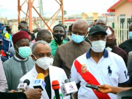 Governor of Kaduna State, El Rufai addressing the media and by his side is Minister of Transportation, Rt. Hon. Rotimi Amaechi