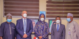 (MIDDLE) THE HONOURABLE MINISTER OF FEDERAL MINISTRY OF HUMANITARIAN AFFAIRS, DISASTER MANAGEMENT AND SOCIAL DEVELOPMENT, SADIYA UMAR FARUQ,(FROM-RIGHT) SA ON HUMANITARIAN AFFAIRS,MUSA BUNGUDU, IOM UN MIGRATION CHIEF OF MISSION, FRANZ CELESTIN,THE UN MIGRATION AGENCY DIRECTOR OF OPERATIONS AND EMERGENCY, JEFFREY LABOVITZ, AVM SALE SHINKAFI, DURING MEETING BETWEEN THE INTERNATIONAL ORGANIZATION FOR MIGRATION (IOM) AND THE HONOURABLE MINISTER, HELD AT THE CONFERENCE HALL OF THE MINISTRY, 17TH NOVEMBER,2020. PHOTO: KHALID AHMED