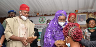 (2ND LEFT) THE HONOURABLE MINISTER OF FEDERAL MINISTRY OF HUMANITARIAN AFFAIRS DISASTER MANAGEMENT AND SOCIAL DEVELOPMENT, SADIYA UMAR FAROUQ, (1ST RIGHT) REPRESENTING THE GOVERNOR OF EBONYI STATE, THE DEPUTY GOVERNOR OF EBONYI STATE, KELECHI IGWE , (1ST LEFT) COMMISSIONER FOR HUMAN CAPITAL, HONOURABLE MISS ANN ALIGWE,(2ND LEFT) AMA NNACHI, DURING LAUNCH OF THE FEDERAL GOVERNMENT GRANT FOR THE RURAL WOMEN IN EBONYI STATE, AT THE OLD GOVERNMENT HOUSE EBONYI, ON THE 19TH NOVEMBER,2020. PHOTO: KHALID AHMED