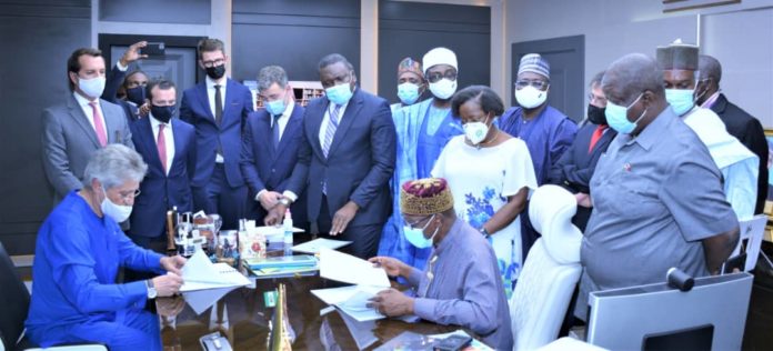 FG SIGNS USS1.959 BILLION KANO-MARADI RAILWAY LINE