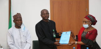 L-R: Chief Operating Officer, NIPOST, Mr. Yahaya Ahmadu Rufai, Permanent Secretary, Federal Ministry of Communications and Digital Economy, Engr. Festus Yusufu Daudu and National Coordinator/Chief Executive Officer, SERVICOM, Mrs. Nnenna Akajemili during the official presentation of the SERVICOM Compliant Evaluation Report on NIPOST to the Ministry at its headquarters in Abuja.