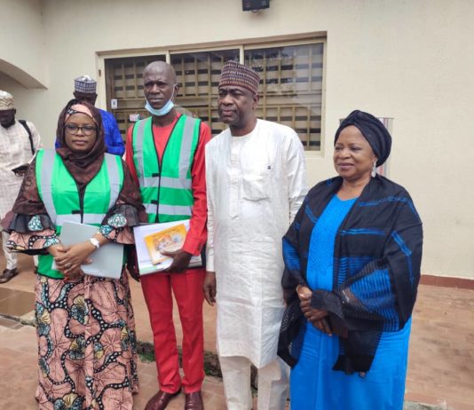 (1st Left) Fatima Bisalla Team Lead Niger, (2nd Left) ,Sunday zonal monitor Niger, (2nd Right) Niger State SSG, Alh Ahmed Matane, (1st Right) ,Bar Aminu Jummai Guar Focal Person (NSIP) Niger during a courtesy visit to the SSG's office Niger State