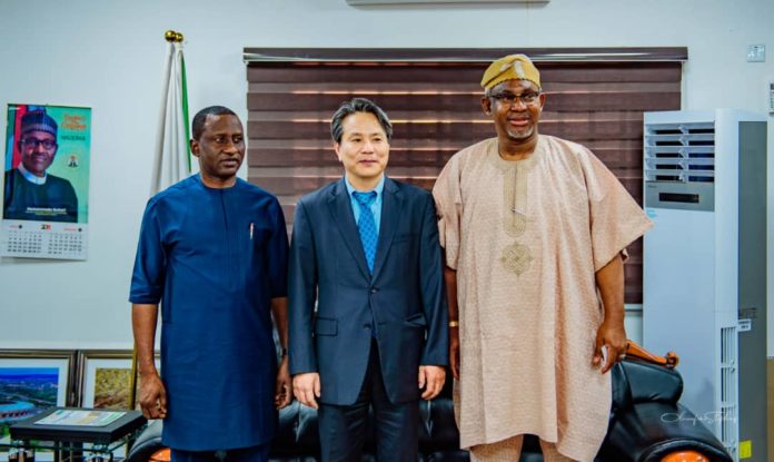 The Minister of Mines and Steel Development Arc Olamilekan Adegbite (right), Minister of State, Mines and Steel Development, Dr Uchechukwu Sampson Ogah (left) with the Korean Ambassador, Kim Young-Chae (middle) during the Ambassador's visit to the Ministry's Headquarters in Abuja on Tuesday 13th July, 2021. The Minister of Mines and Steel Development Arc Olamilekan Adegbite (right), Minister of State, Mines and Steel Development, Dr Uchechukwu Sampson Ogah (left) with the Korean Ambassador, Kim Young-Chae (middle) during the Ambassador's visit to the Ministry's Headquarters in Abuja on Tuesday 13th July, 2021.