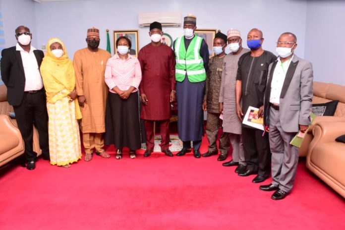 IMG-20210716-WA0001 (Middle right) Representative of the Honourable Minister of Humanitarian Affairs, Disaster Management and Social Development Abdullahi Usman, (Middle left) His Execellency the Executive Governor of Nassarawa State Engr. Abdullahi A. Sule and the State Coordinator National Orientation Agency Mrs. Priscilla Gondo Aluor and others during the Nassarawa State enumeration exercise 15th July, 2021.