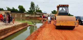 Fashola inspects Federal Road Projects executed by Yobe State Government