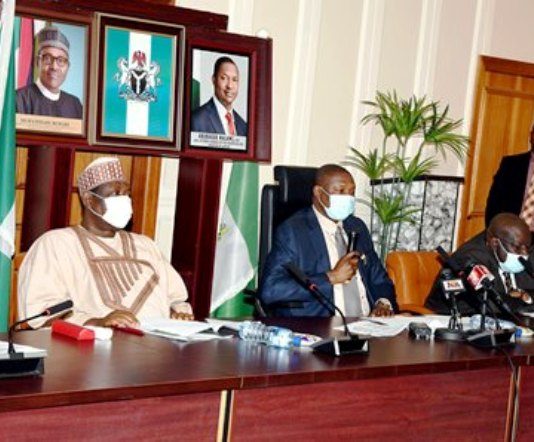 L-R PERMANENT SECRETARY, MINISTRY OF SPECIAL DUTIES AND INTERGOVERNMENTAL AFFAIRS Amb. ANTHONIA EKPA (PhD), HON. MINISTER OF SPECIAL DUTIES AND INTERGOVERNMENTAL AFFAIRS, SEN. GEORGE AKUME, HAGF ABUBAKAR MALAMI SAN, SOLICITOR GENERAL OF THE FEDERATION AND PERMANENT SECRETARY, FEDERAL MINISTRY OF JUSTICE, UMAR ETSU MOHAMMED AND Ag DIRECTOR ADMINISTRATION OF CRIMINAL JUSTICE AND REFORM DEPARTMENT, MRS LETICIA AYOOLA-DANIEL AT THE RECONVENED MEETING OF PRESIDENTIAL ADVISORY COMMITTEE ON PREROGATIVE OF MERCY (PACPM) ON TUESDAY 28 SEPTEMBER, 2021 AT THE HAGF’S CONFERENCE ROOM, FEDERAL MINISTRY OF JUSTICE ABUJA