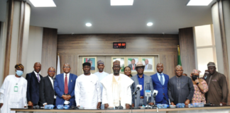 THE NEW MINISTER OF POWER, HIS EXCELLENCY, ENGR. ABUBAKAR D. ALIYU, (CENTRE); ON HIS RIGHT, THE PERMANENT SECRETARY, WILLIAM ALO, AND DIRECTORS OF THE MINISTRY, DURING THE MINISTER’S RESUMPTION