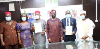 (Left) Dr. Kingsley Achigbu MD, FMC Owerri (Center) HMSH Dr. Olorunnimbe Mamora (Left) Dr. Abubakar Usman MD, FMC Bida