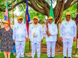 L-R: Catriona Laing(British High Commissioner to Nigeria) Alh Ismaila Abubakar (PS, Federal Ministry of Youth and Sports Development,Engr Habu Gummel(President,NOC) Prof Yemi Osinbajo (Vice President, Federal Republic of Nigeria)and Mr Sunday Dare (Minister of Youth and Sports Development) during the Queen’s Baton Relay for the Birmingham 2022 Commonwealth Games which held at the State house in Abuja on 16th October, 2021