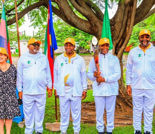 L-R: Catriona Laing(British High Commissioner to Nigeria) Alh Ismaila Abubakar (PS, Federal Ministry of Youth and Sports Development,Engr Habu Gummel(President,NOC) Prof Yemi Osinbajo (Vice President, Federal Republic of Nigeria)and Mr Sunday Dare (Minister of Youth and Sports Development) during the Queen’s Baton Relay for the Birmingham 2022 Commonwealth Games which held at the State house in Abuja on 16th October, 2021
