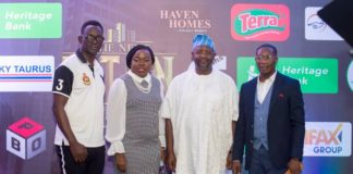 Hon. Minister of Youth and Sports Development, Chief Sunday Dare and Delta State Governor, Dr Ifeanyi Okowa sign MoU on National Sports Festival 2022 during the Extra Ordinary National Council on Sports Meeting in Asaba on Monday, 20th December, 2021