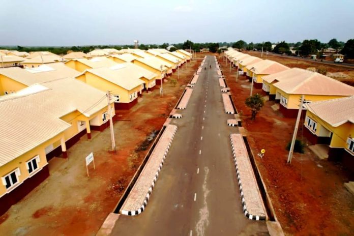 FG Redeems 28 Years’ Pledge, allocates Houses to 1994 Super Eagles