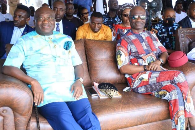 Ikpeazu Leads Other VIPs To The Burial Of The Wife Of Former Senate President
