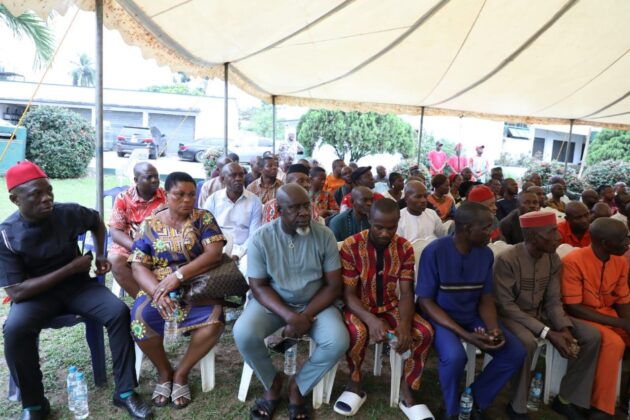 Ikpeazu Assures Abians That He Will Continue To Support The Growth Of Trade And Commerce In The State