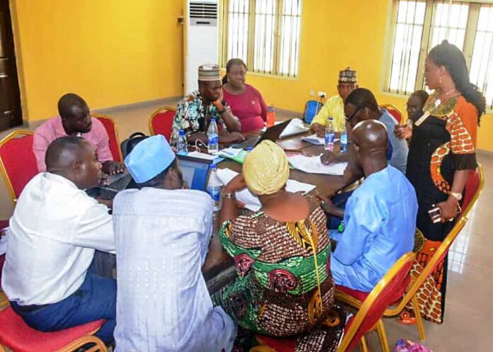 Stakeholders brainstorming the Review Summit.
