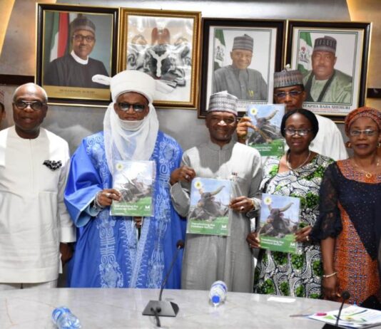 3rd from the left, The Chairman, Niger State Council of Traditional Rulers, His Royal Highness, Alhaji Yahaya Abubakar, Hon Minister of Agriculture and Rural Development, Dr. Mohammad Mahmood Abubakar and the Representative of the Permanent Secretary, Director, Human Resources Management, Mrs Oluwatoyin Alade and other Stakeholders during the launching of NAITS