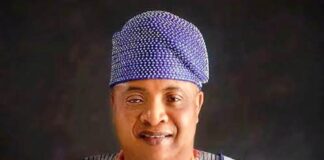 President Buhari rejoices with Akarigbo of Remoland at 60