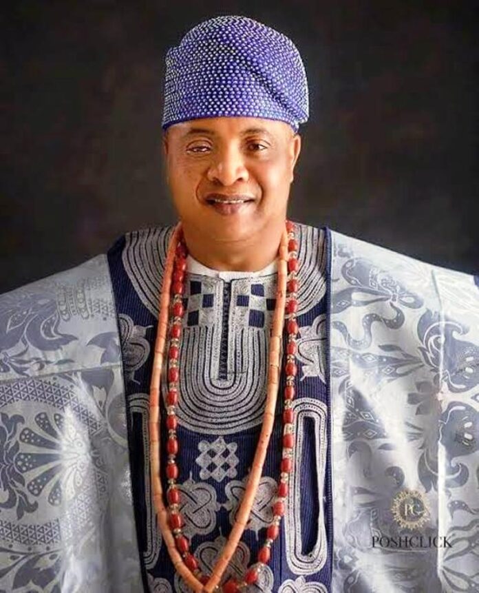 President Buhari rejoices with Akarigbo of Remoland at 60