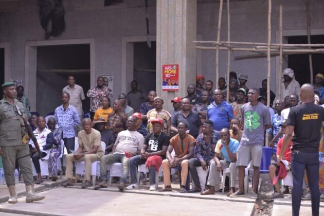 Ikpeazu Visits Ariaria International Market