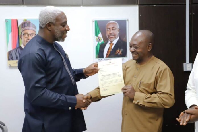 HMSH Hon. Joseph Ekumankama with Dr. Monday Igwe (MD FNPH Enugu)