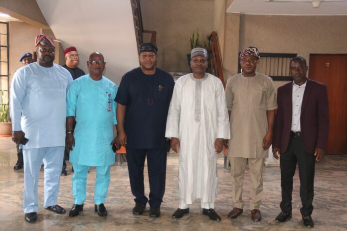 EPO PS, Malam Shehu Ibrahim, mni (3rd R) and Elder Chairman of OSOPADEC, Sam Erejuwa (3rd L)