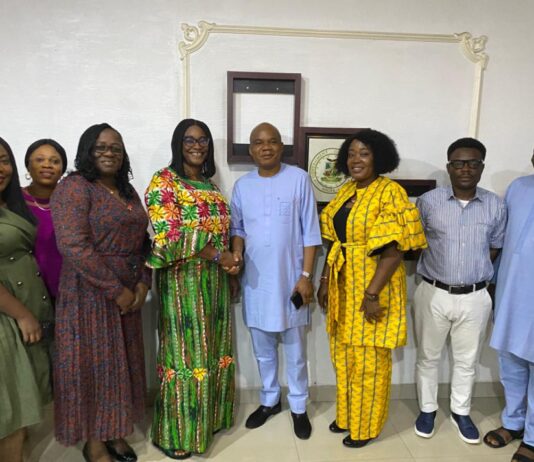 Government has assured of a more robust partnership with the National Agency for the Control of AIDS, for coordinated and sustained advocacy for HIV/AIDS expanded Responses in the state. The Secretary to the State Government, Professor Kenneth Kalu who gave the assurance when he received in audience a delegation from the National Agency for the Control of AIDS in his office pointed out that the present administration under the leadership of Dr Alex Otti is people oriented and will focus more on key intervention programmes geared towards putting smiles on the faces of the citizens. Prof. Kalu called for sincere effort and commitment from critical stakeholders in the rebuilding of an Abia of our dream. Speaking earlier, the leader of the team and Director Resource Mobilisation NACA head office, Mrs Josephine Kalu said that the essence of the visit was to congratulate the SSG on his appointment as the chief scribe of the State and to appeal to Government to prioritize HIV/AIDS control and be more involved in the financing of the HIV Response in the State. She explained that the State has 2.1 percent prevalence higher than the national prevalence of 1.3 percent during the 2018 National Survey hence requires enough attention and she enumerated areas where the state should be involved to include management of services, strategic Engagement and communications among others. In their contributions, the Acting Director Administration, SACA, Mrs Ekeoma, NACA Zonal Coordinator, Dr Miriam Ezekwe advocated for more collaboration from the State Government.