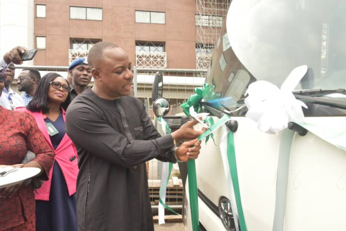 Permanent Secretary, Amb. Gabriel Aduda inaugurating the buses
