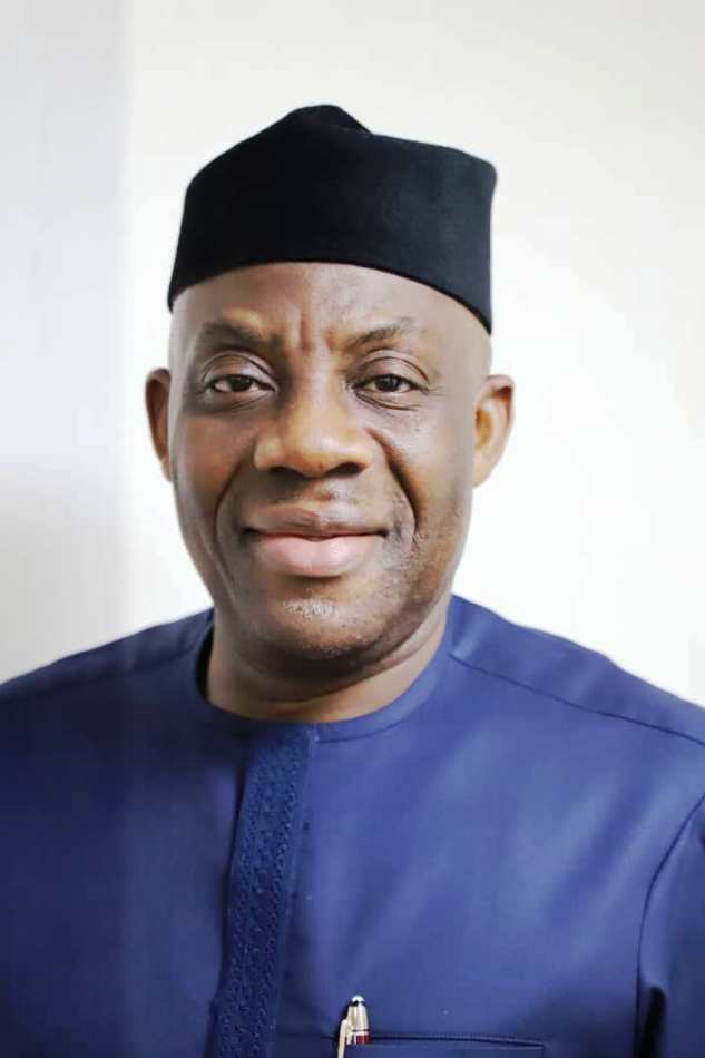 Tunji Alausa