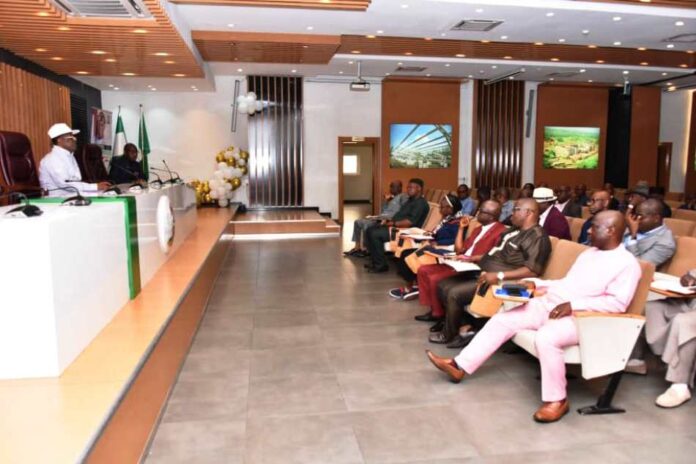 Meeting Wit Directors Hon. Minister Of Works Engr. David Umahi during a Meeting Wit Directors Of The Ministry Today Tuesday 3rd October 2023.
