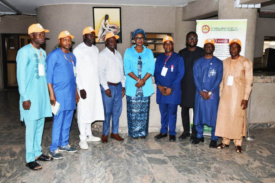 Inset, Hon. Minister of Youth Development, Dr. Jamila Bio Ibrahim, 4th left, representative of the Permanent Secretary and Director Education and Youth Development FMYD Mr. Olugbenga Momoh, 4th right, President, Nigerian Youth Workers Association (NYWA) Mr. Ben Duntoye, 1st right, Deputy Director Education and Youth Development FMYD, Mr. Despan Kwaden and others at the celebration of 2023 International Youth Week in Abuja Nigeria November 9, 2023