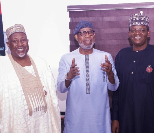 Middle: Hon. Minister of Solid Minerals Development, Dr. Oladele Alake; surrounded by both Ministers of Defence. Left: Minister of Defence, HE Alhaji Mohammed Abubakar Badaru; Right: HE Alhaji Bello Muhammad Matawalle, Minister of State Defence