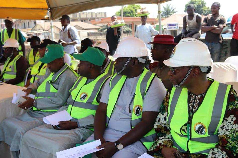 Cross section of Directors and Management Staff at the flag off “Operation Connect
Your Destination” today 19th December, 2023