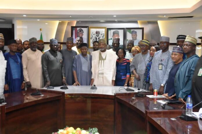 Agro Dealers Association Minister of Agriculture and Food Security,Sen. Abubakar Kyari and Nigeria Agro Dealers Association, during the Association's courtesy visit in Abuja