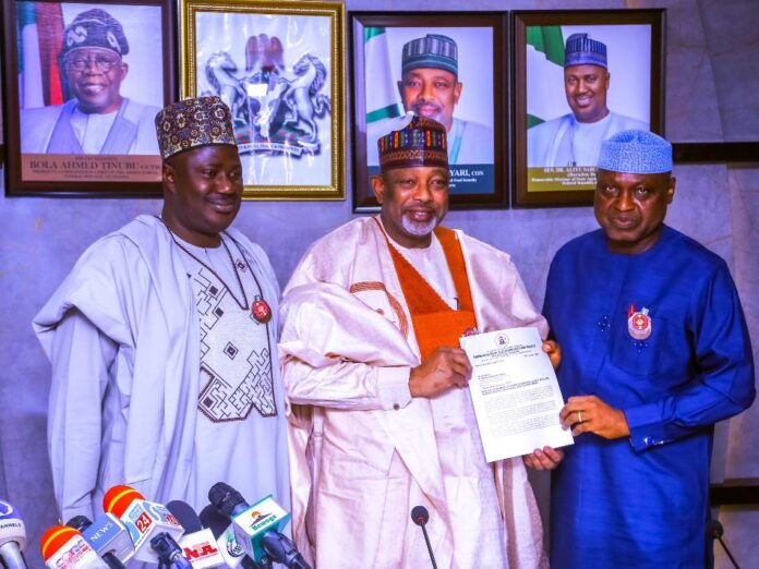 L-R, Minister of State, Agriculture and Food Security, Sen. Dr. Aliyu Abdullahi, Minister of Agriculture and Food Security, Sen. Abubakar Kyari and Governor, Ekiti State, during the Courtesy Visit.