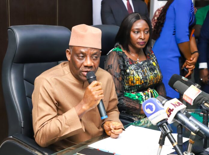 The Hon.Minister of State for Health & Social Welfare, Dr. Tunji Alausa and the Permanent Secretary Daju Kachollom S. Mni during the Commemoration of 2024 World Cancer Day.