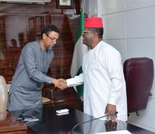 Right the Hon. Minister Of Works Engr. Nweze David Umahi In a hand shake with the leader Messrs NTN Nigeria Communications PLC during a meeting at the Ministry conference room Mabushi Abuja. Date: 13th February, 2024.