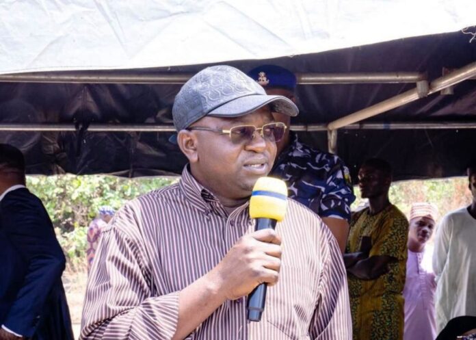 Odo-Ape Dam Project1 The Honourable Minister of Water Resources and Sanitation, Engr. Prof. Joseph Terlumun Utsev presenting his address during the commissioning ceremony