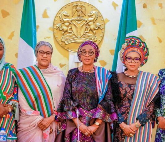 From left: APC Deputy National Leader Hajia Zainab Ibrahim, Wife of the Vice President Hajia Nana Shettima, First Lady of the Federal Republic of Nigeria Senator Oluremi Tinubu, CON, APC National Woman Leader Dr MaryIdele Alile and others during the courtesy visit to Her Excellency by the APC women leaders at the State House Abuja on Friday 8th March