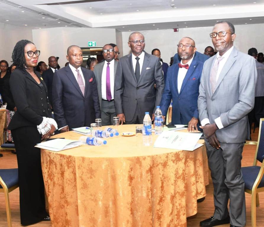 3rd Rt; His Excellency, the Executive Governor of Lagos State, Mr . Babajide Sanwo-Olu, HAGF. and Minister of Justice, Lateef Fagbemi, SAN, SGF/PS, Federal Ministry of Justice,Mrs. Beatrice Jedy -Agba OON, mni, AG and Commissioner of Justice, Lagos State. Lawal Pedro,SAN and Head of Programmes International IDEA, Mr.Danladi Plang, during the Top Management Retreat at Sheraton Hotel Lagos.