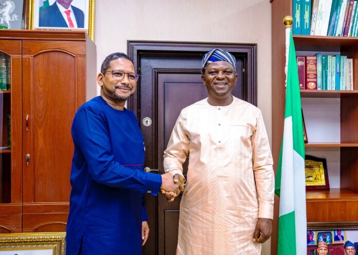 UNESCO entities 4 The Honourable Minister of Water Resources and Sanitation, Engr. Prof Joseph Terlumun Utsev (R); Mr Abdourahamanne Diallo of UNESCO