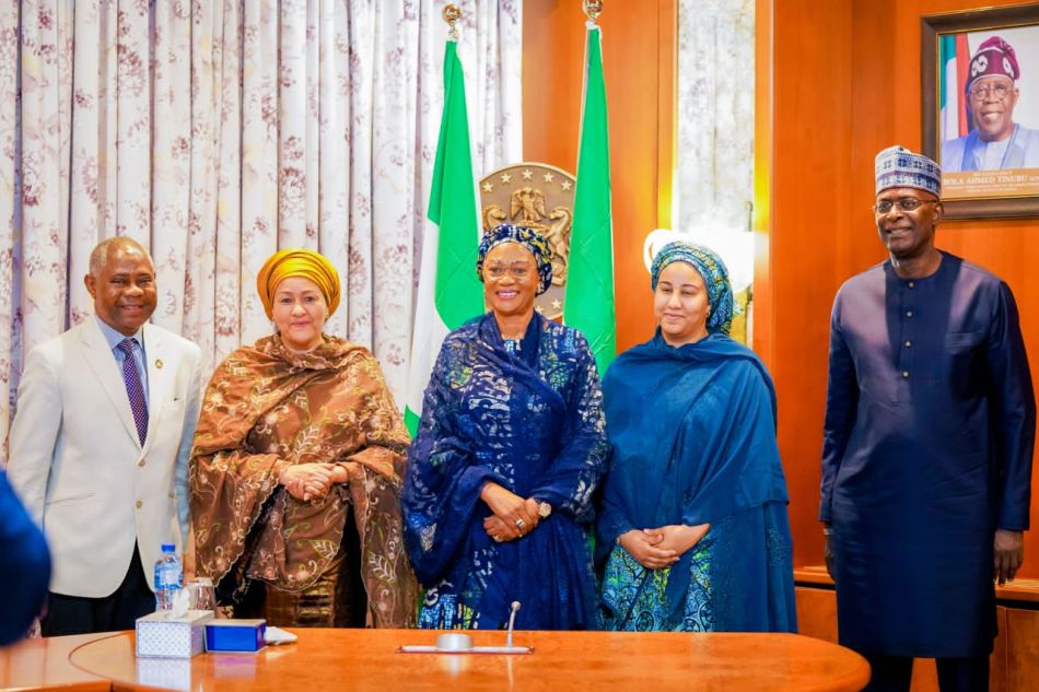 L-R SA to the Resident Coordinator of the UN in Nigeria Fredrick Eno, UN Deputy Secretary-General Amina Mohammed, the First Lady of the Federal Republic of Nigeria Senator Oluremi Tinubu, CON, Samira Ibrahim and the Resident Coordinator of the UN in Nigeria Mohammed Mustapha Malik Fall after a courtesy visit by the UN team to the First Lady’s office at the State House Abuja on Wednesday 20th March