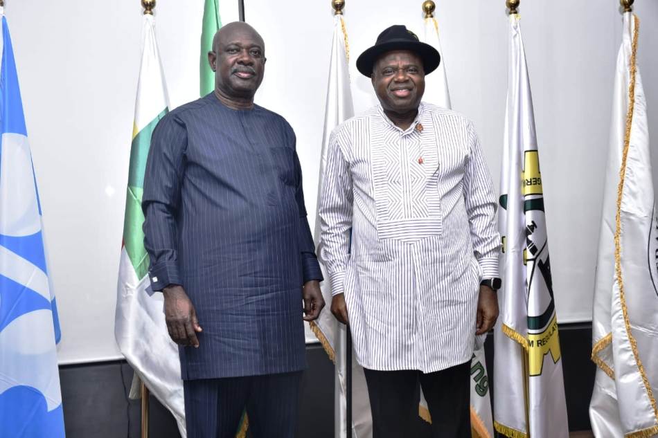 Honourable Minister of State Petroleum Resources (Oil) Sen. Heineken Lokpobiri Ph.d (left) in a group photograph with the Governor of Bayelsa State, His Excellency, Senator Douye Diri (right), during his courtesy visit to the Minister in Abuja.