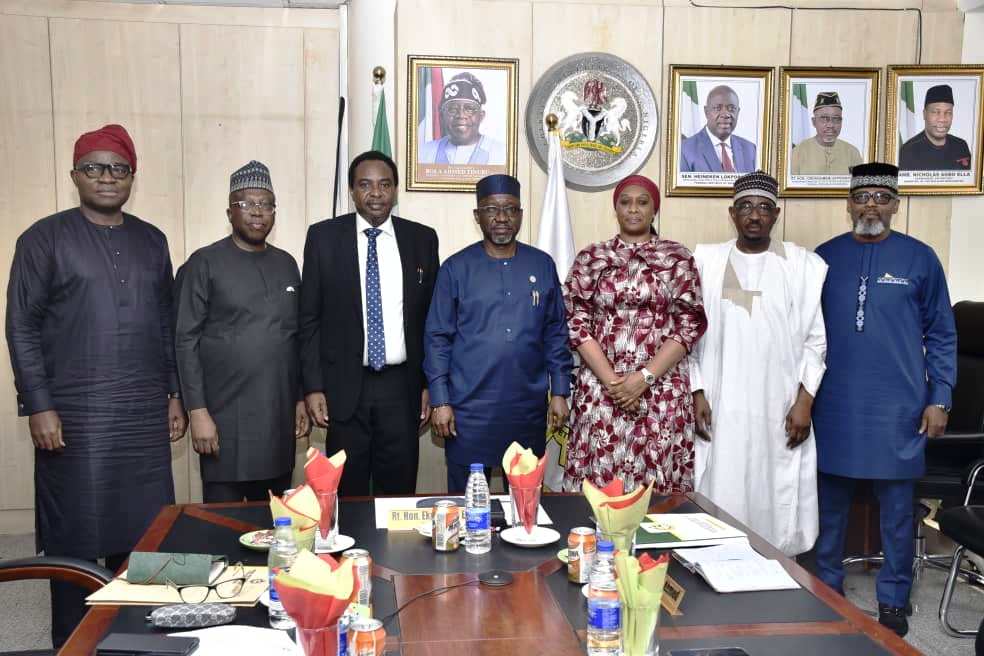 Minister of State Petroleum Resources (Gas) and Chairman, Governing Council of the Midstream Downstream Gas Infrastructure Fund (MDGIF),Rt. Hon. Ekperikpe Ekpo (centre) in a group photograph with members during the inauguration meeting of the Council in Abuja