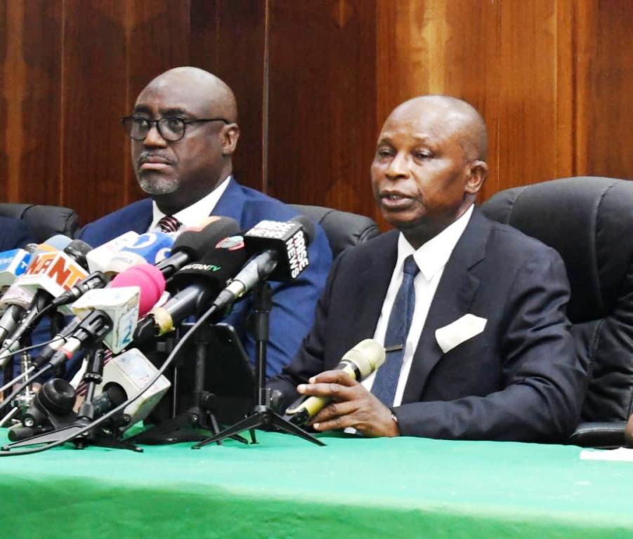 Hon. Attorney General of the Federation and Minister of Justice, Prince Lateef Fagbemi, SAN, addresing journalists, with the President, Nigeria Bar Association, Yakubu Maikyau, SAN, during the Ministerial Press briefing on National Summit on Justice, 2024, at the Federal Ministry of Justice, Abuja. 11/4/2024